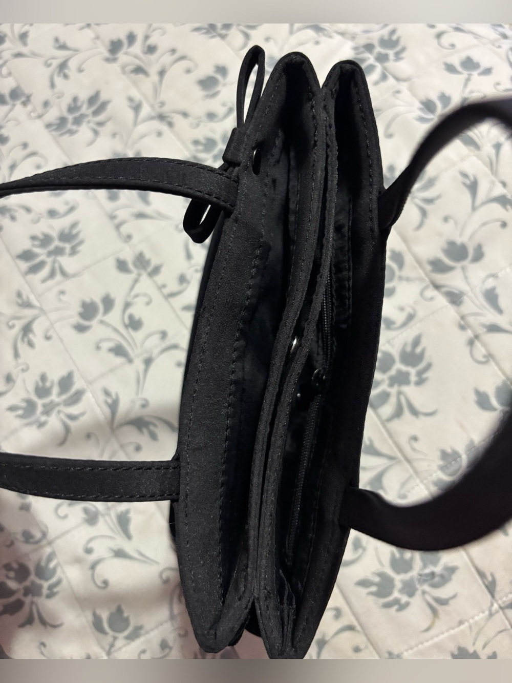 Small Black Velvet Gap Purse - Picture 4 of 5